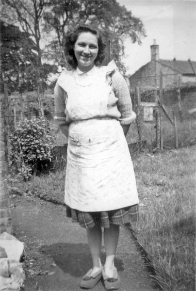 Enid Metcalfe c1954.JPG - Enid Metcalfe, Church Street Long Preston about 1954.